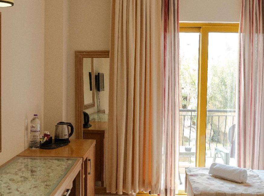 Belpoint Beach Hotel تورنگار