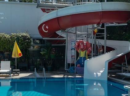 Grand Viking Hotel تورنگار