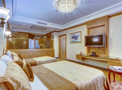 تور مشهد هتل قصر طلایی (گلدن پالاس) تورنگار