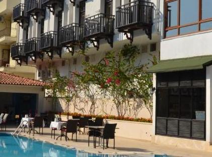 Melissa Moment Apart تورنگار