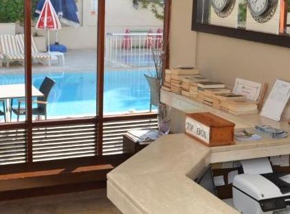 Melissa Moment Apart تورنگار