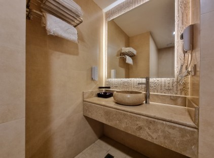 تور تهران هتل پرشین پلازا تورنگار