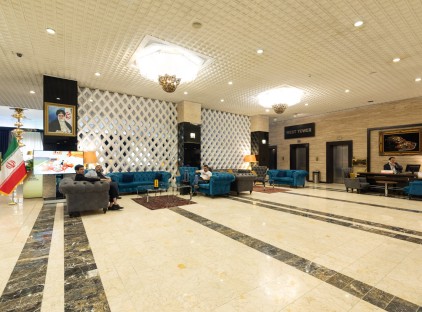 تور تهران هتل پارسیان استقلال تورنگار