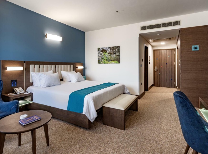 تور تهران هتل تهران رویال تورنگار