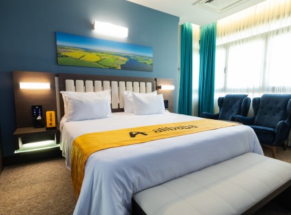 تور تهران هتل تهران رویال تورنگار