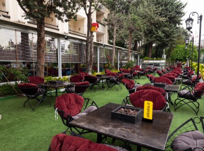 تور تهران هتل پارسیان اوین تورنگار