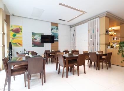 تور تهران هتل پامچال تورنگار