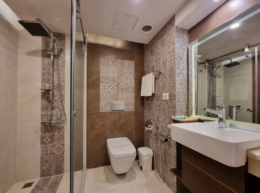 تور تهران هتل پارسیان کوثر تورنگار