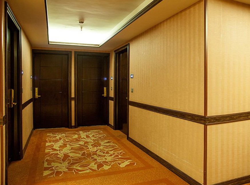 تور تهران هتل بزرگ تهران 2 تورنگار