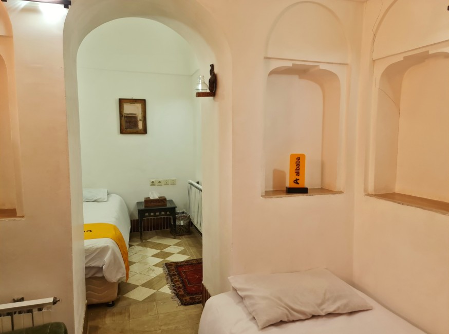 تور یزد هتل لب خندق تورنگار