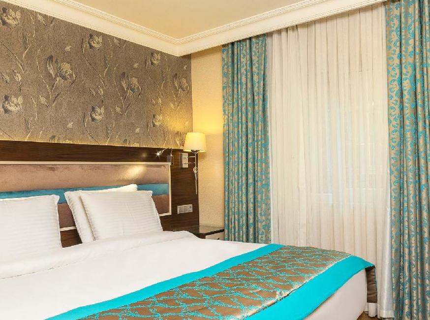 تور هتل گرند یاووز استانبول تورنگار