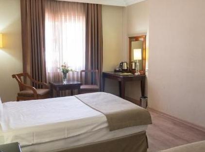 تور هتل گرین پارک تکسیم استانبول تورنگار