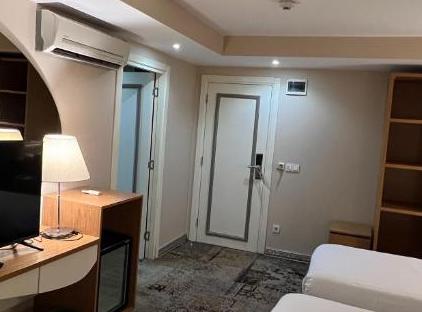 تور هتل آل سیزن استانبول تورنگار