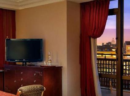 تور هتل هیلتون استانبول بوسفور تورنگار