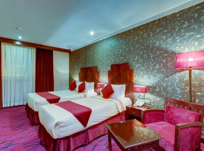 تور مشهد هتل پارسیس تورنگار