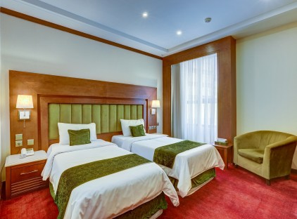 تور مشهد هتل آدینا تورنگار