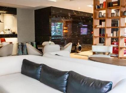 تور هتل رامادا انکور بای ویندهام استانبول کارتال تورنگار