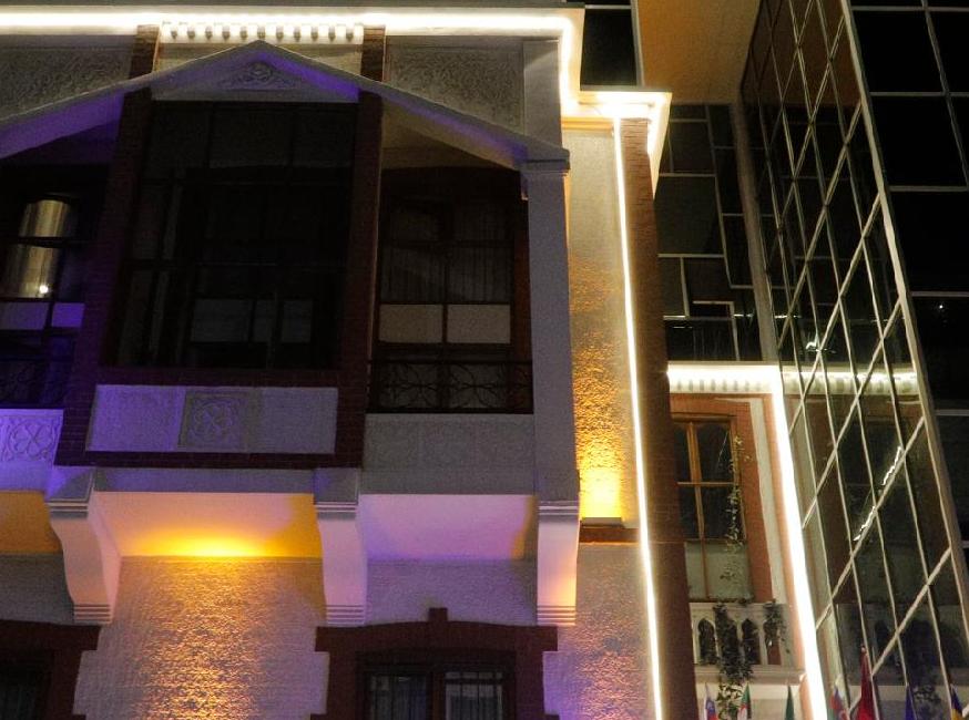 تور هتل آلپین استانبول تورنگار