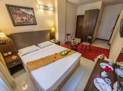 تور مشهد هتل مهر و ماه (سهند دو) تورنگار