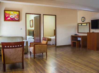 تور مشهد هتل سی برگ تورنگار