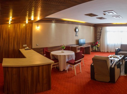 تور مشهد هتل خورشید تابان تورنگار