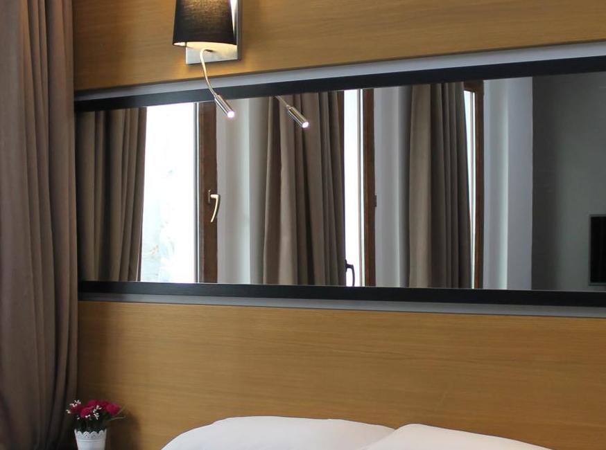 تور هتل زنیا تکسیم استانبول تورنگار