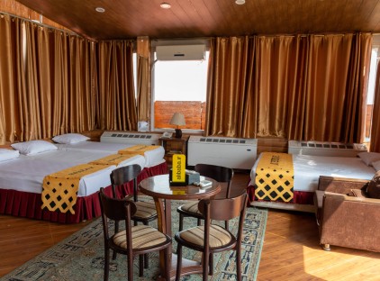 تور مشهد هتل دیپلمات تورنگار