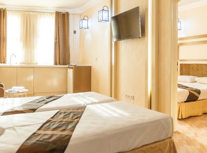 تور مشهد هتل پارسه تورنگار