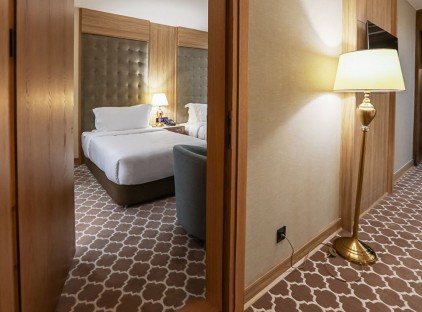 تور مشهد هتل میثاق ملل تورنگار