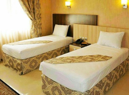 تور مشهد هتل منجی تورنگار