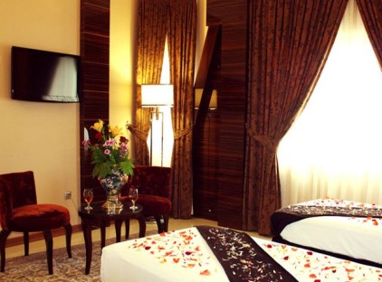 تور مشهد هتل منجی تورنگار