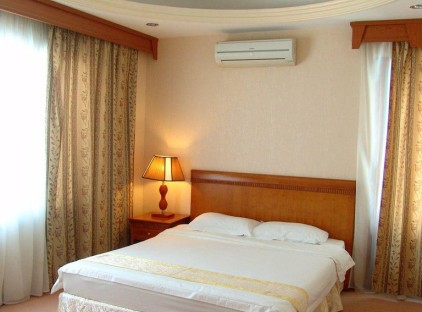 تور کیش هتل پارمیس تورنگار