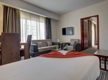 تور کیش هتل شایگان تورنگار