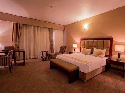 تور کیش هتل مارینا پارک تورنگار