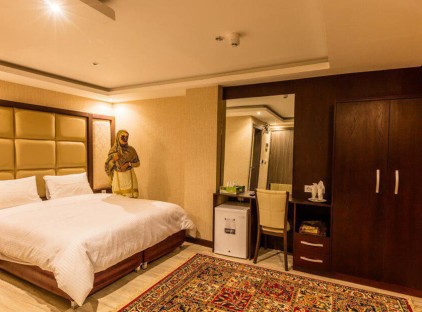 تور قشم هتل آرتا تورنگار