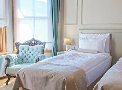 تور هتل بوتیک ایکیز کوناک استانبول تورنگار