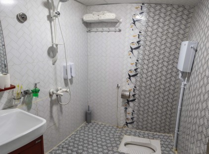 تور قشم هتل الیت تورنگار